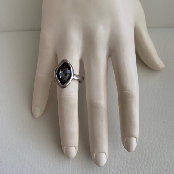UNO de 50 Jewelry - NWT! UNO de 50 Ring "Sor Tija" ANI0424; Size 7.5.